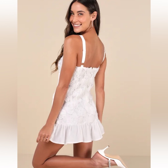 Lulus - Picture 2 of 2